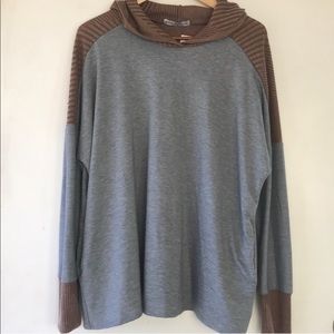NWT Stevie Hender Sweater